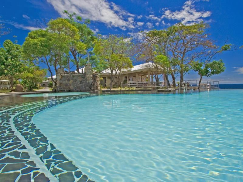 Antulang Beach Resort Сиатон Экстерьер фото