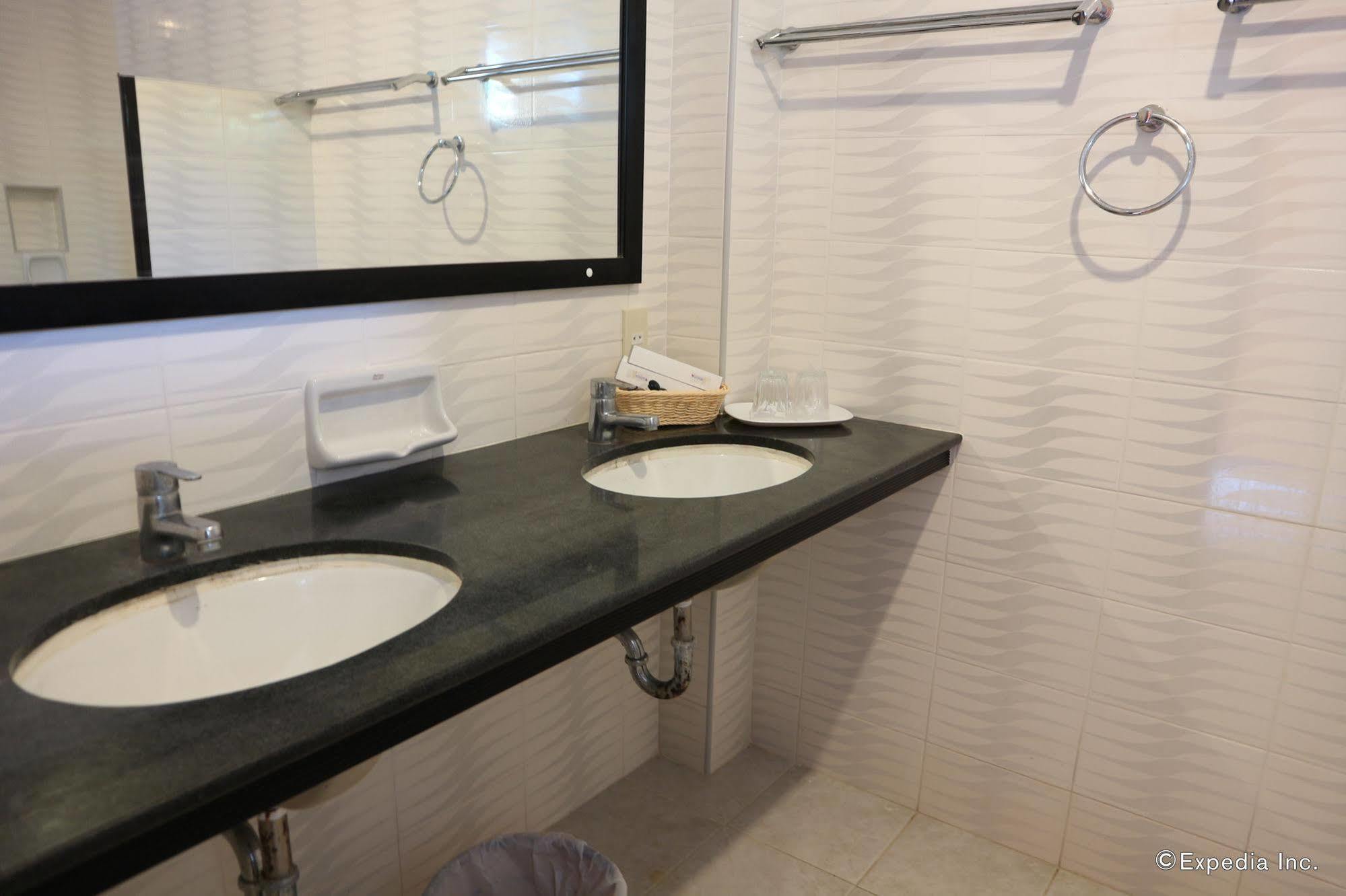 Antulang Beach Resort Сиатон Экстерьер фото
